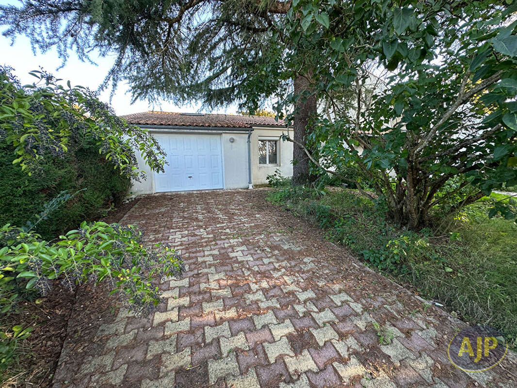 Maison à SAINT-LEGER