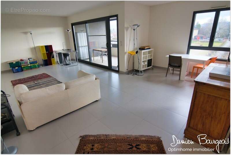 Appartement à SAINT-GENIS-POUILLY