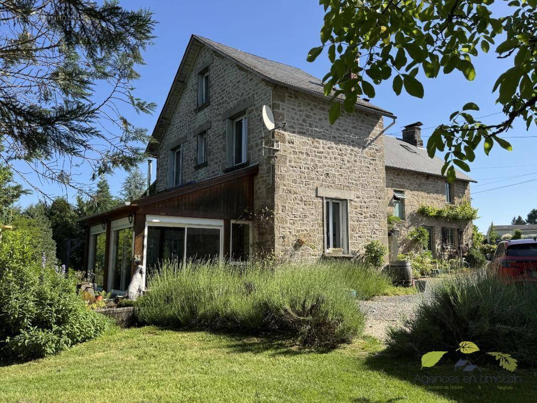 Maison à TREIGNAC