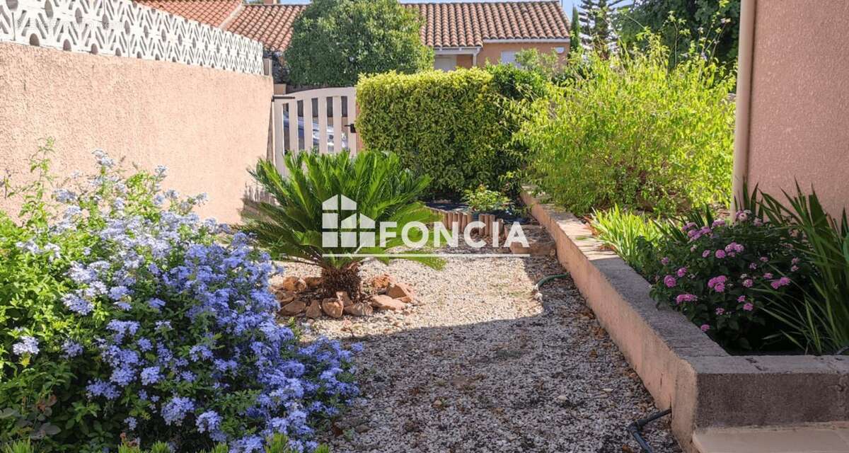 COUP DE CŒUR - Villa plain-pied avec piscine - Pia (66) - photo 9