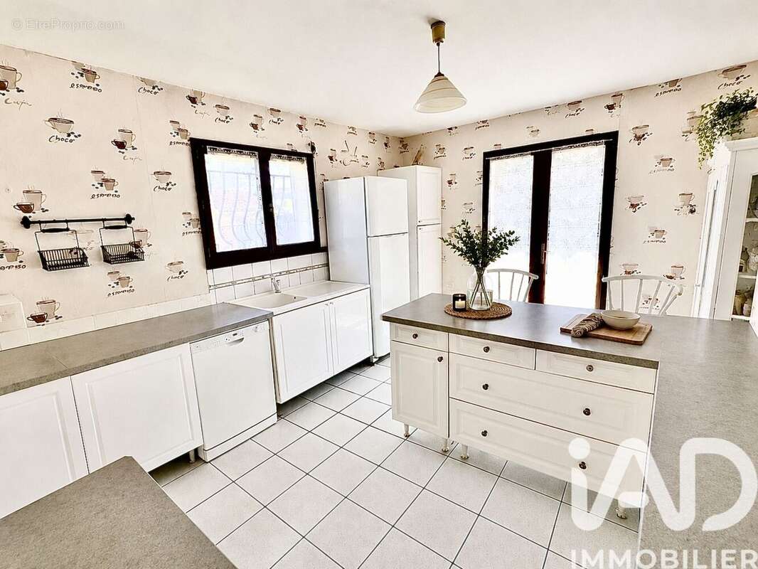 Maison 115 m² à Saint-Andre-De-Seignanx  - photo 9