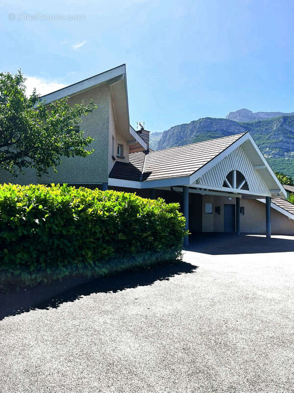 Maison à VARCES-ALLIERES-ET-RISSET