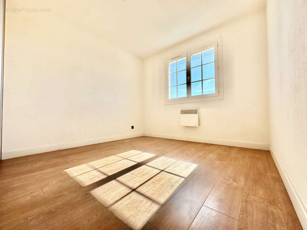 Maison à LA VALETTE-DU-VAR