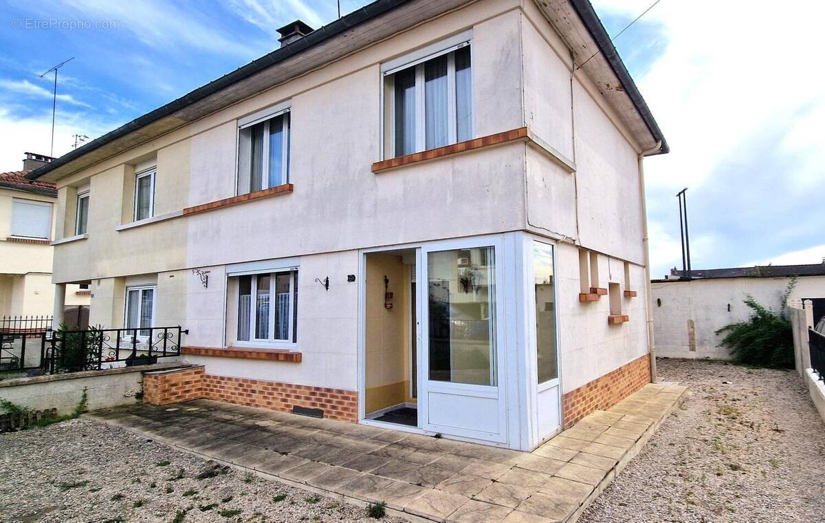 Photo 1 - Maison à ORIGNY-SAINTE-BENOITE