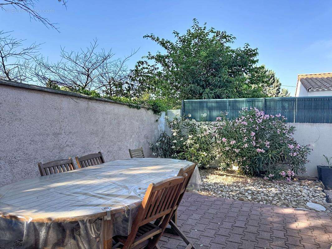 Exclusivité-Sorgues- Maison de plain-pied - 122 m² - piscine - photo 13