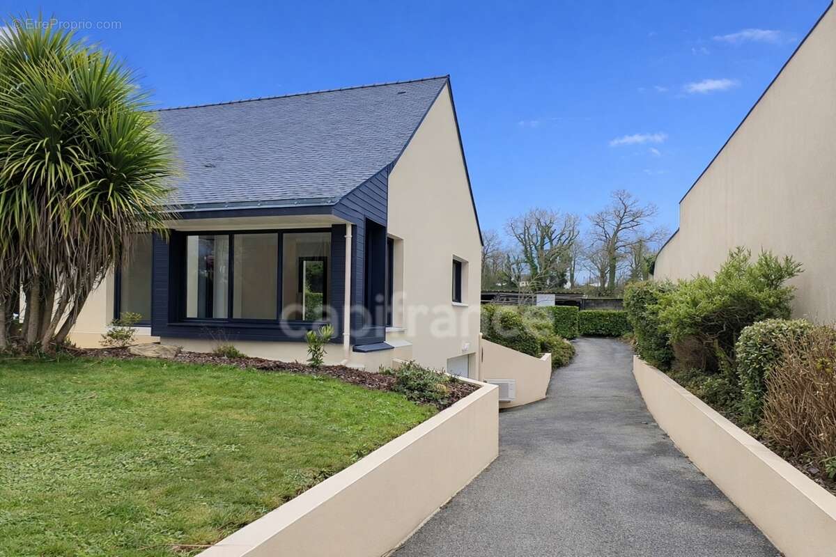 GOURIN (56) – Maison à vendre : 5 pièces, 122 m² habitables, garage, atelier, terrain de 815 m² - photo 2