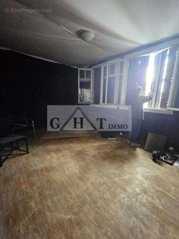 Commerce à SAVIGNY-SUR-ORGE