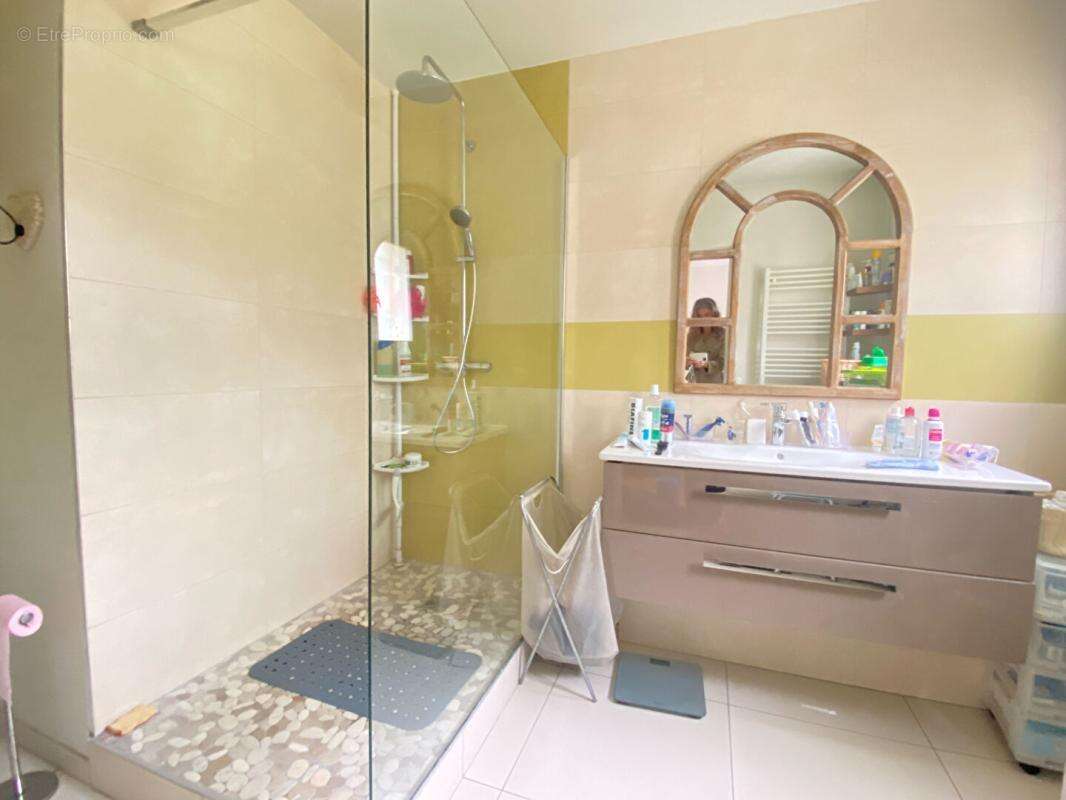 Belle maison de 4 ch sur magnifique jardin dans un quartier résidentiel d'Eysines, intra rocade 210 m2 - photo 16