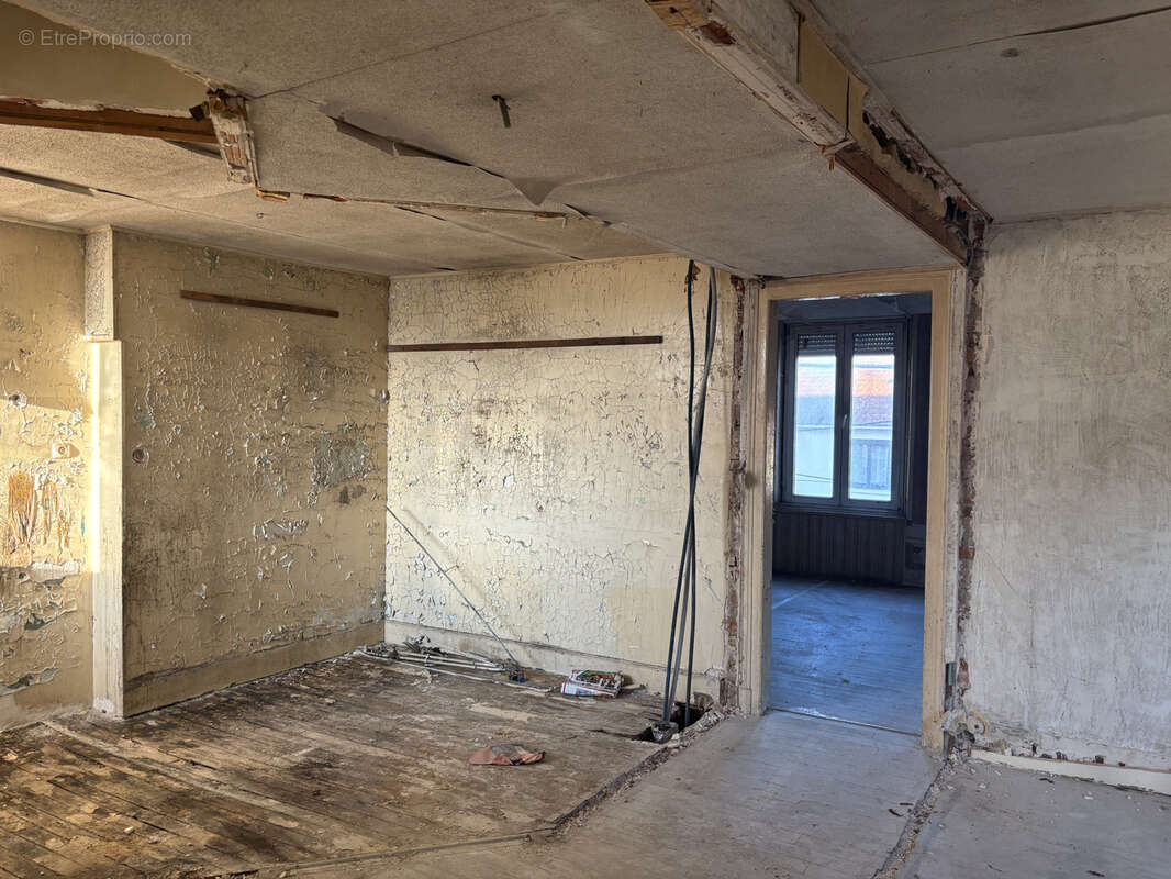 Appartement à SERMAIZE-LES-BAINS