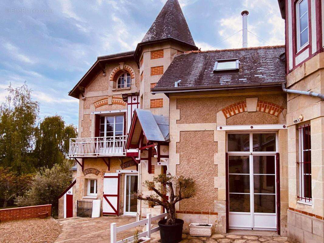 Maison à SEMBLANCAY