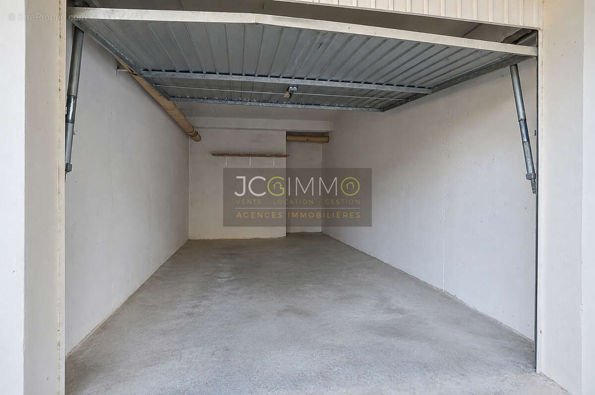Appartement T4 vue Mer + 2 Balcons + Garage + Cave - photo 15