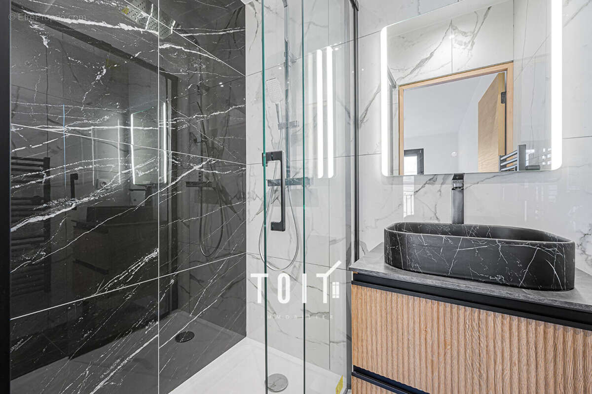 Appartement à PARIS-12E