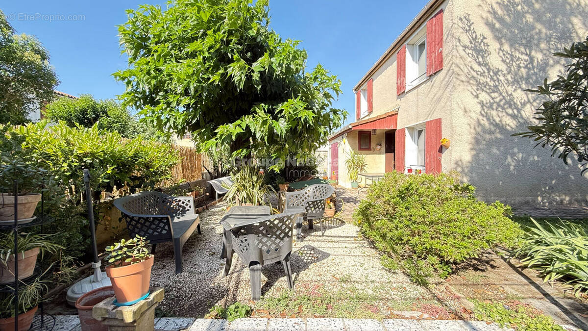 Maison à VEDENE