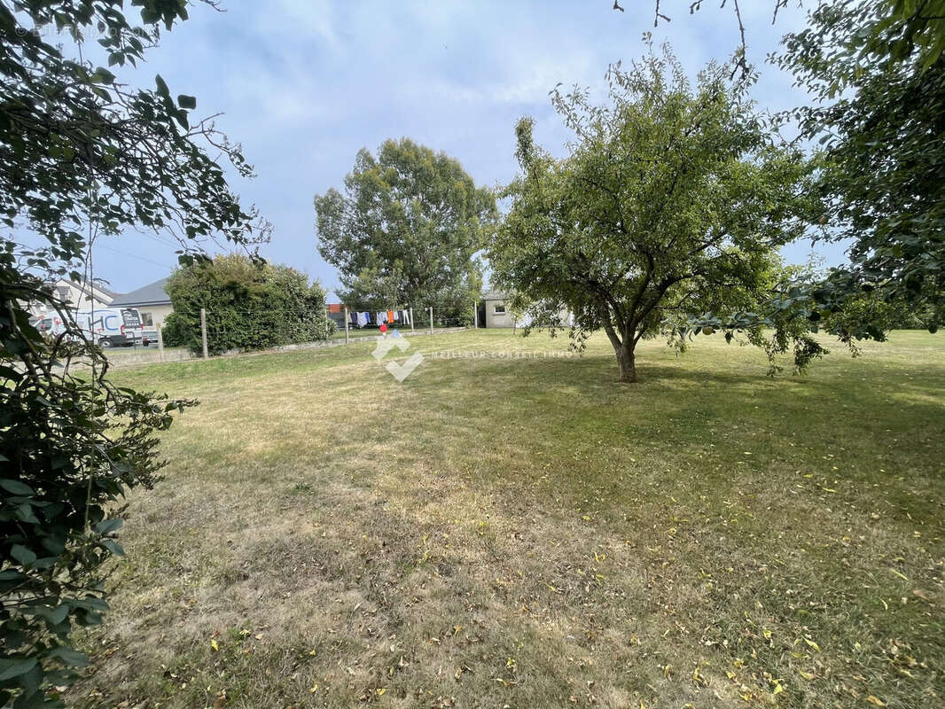 Terrain 893 m² à Tregueux  - photo 3