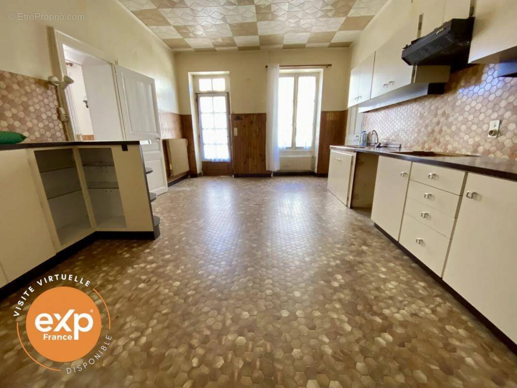 Maison à CHATILLON-SUR-INDRE