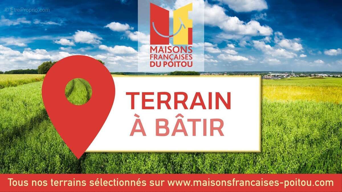 Terrain à SAINT-HILAIRE-DES-LOGES