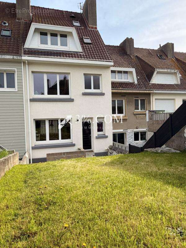 Maison à LE PORTEL