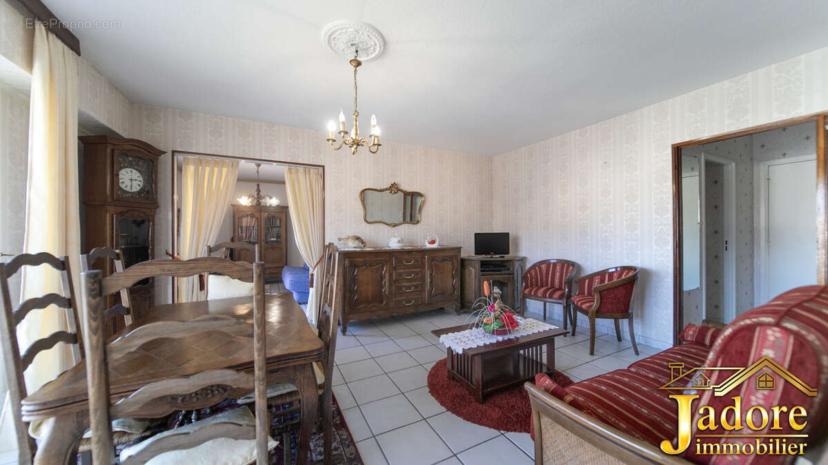 *** TROP TARD *** A SAISIR ! Appartement résidence sécurisée + ascenceur + balcon - photo 13