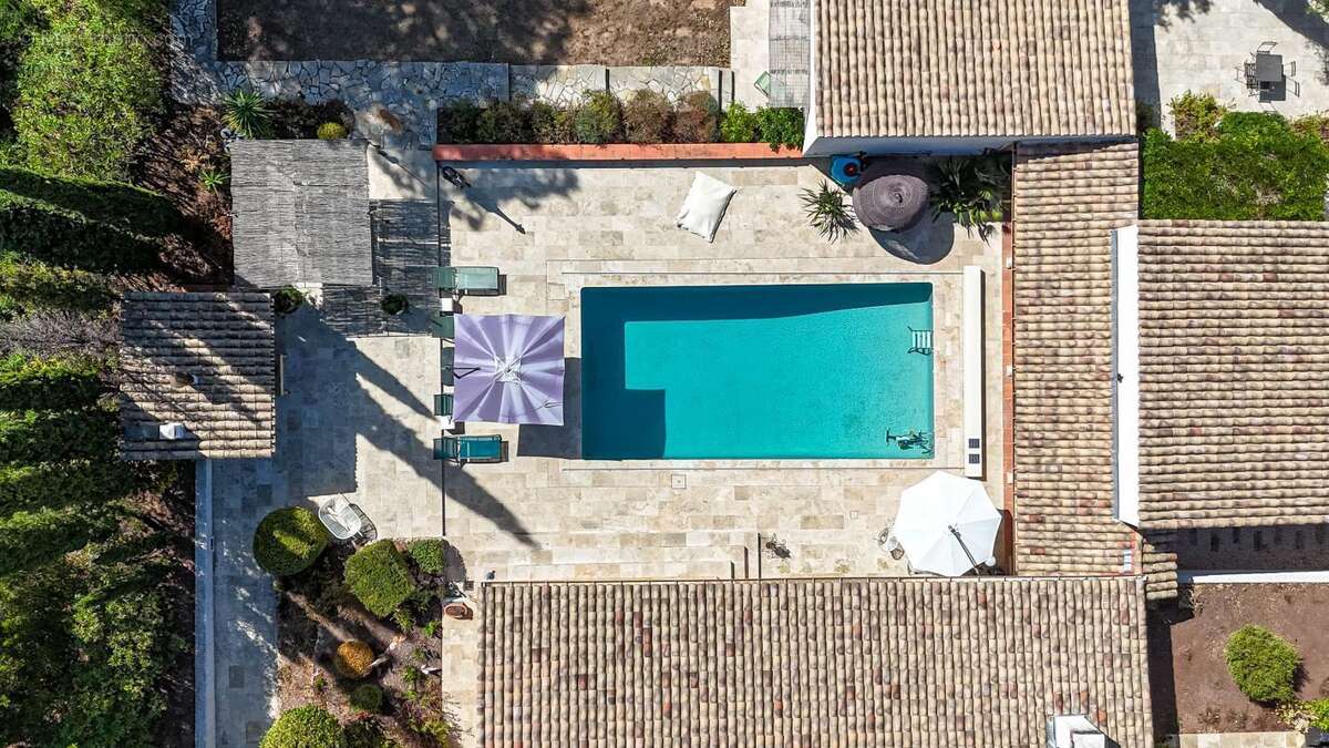 Maison à PUGET-SUR-ARGENS