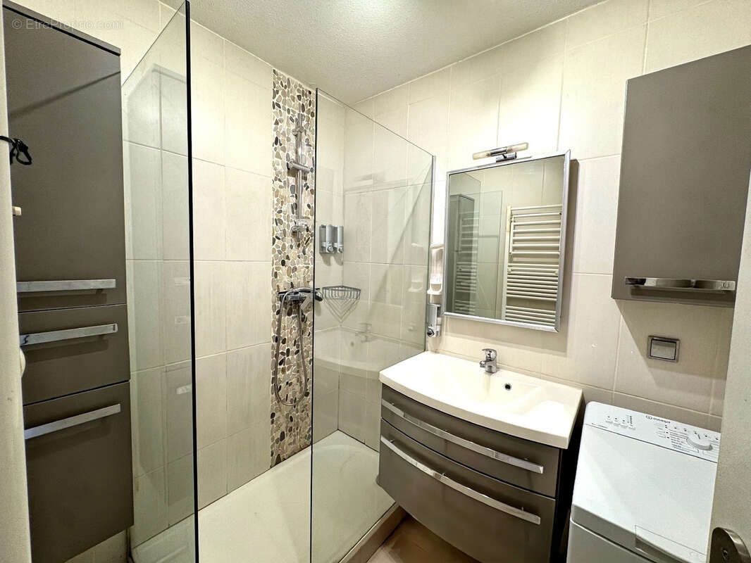 Appartement à LA LONDE-LES-MAURES