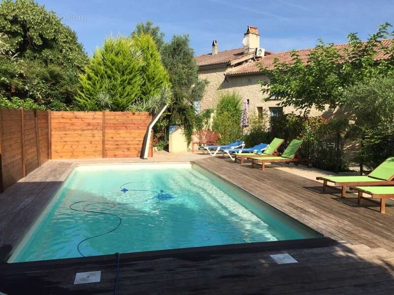 Maison à SAINTE-BAZEILLE