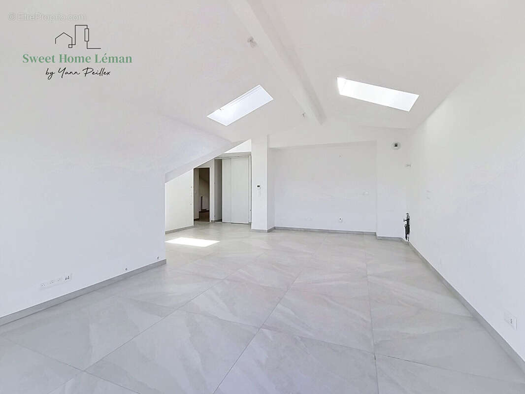 Appartement à BRENTHONNE