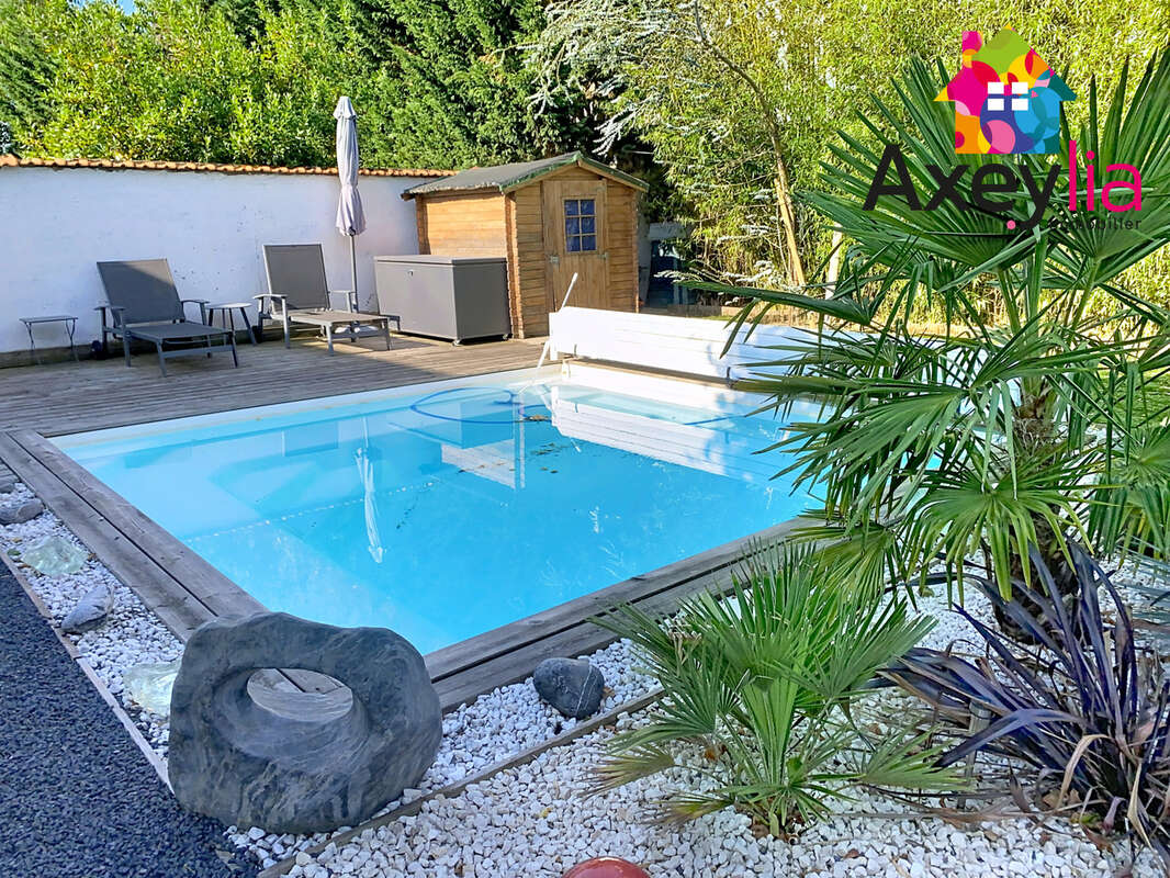 A vendre-riorges-maison de ville avec piscine - photo 15