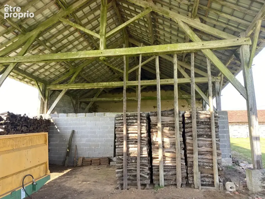 Propriete a renover avec terrain - photo 17
