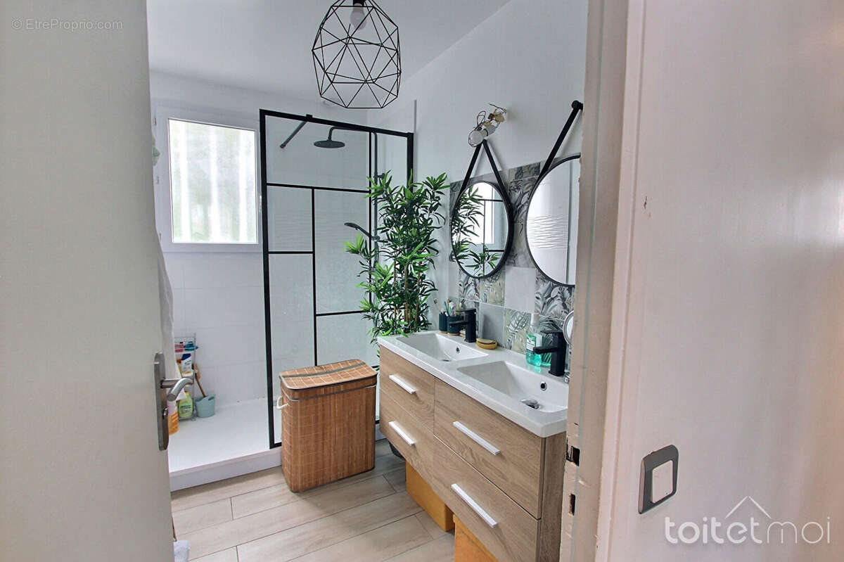 Maison à MAGNY-LES-HAMEAUX