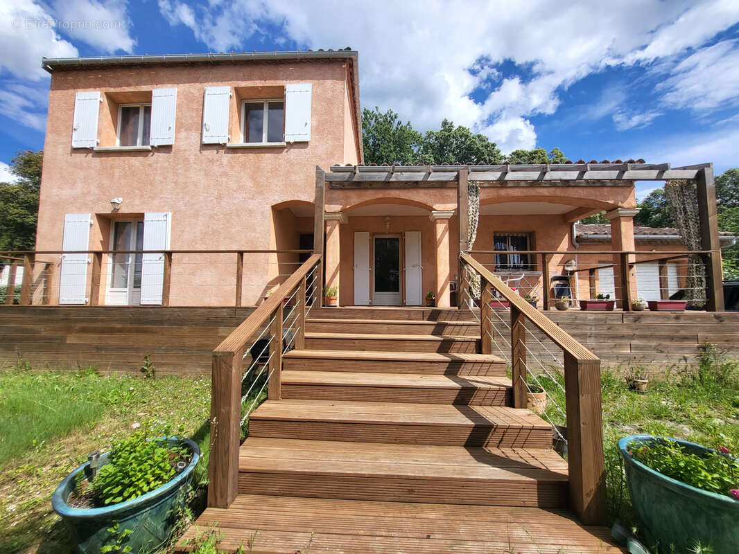 Maison à QUISSAC