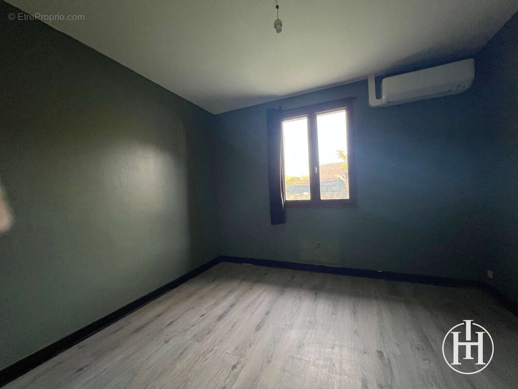 Maison à SAINT-AMAND-MONTROND