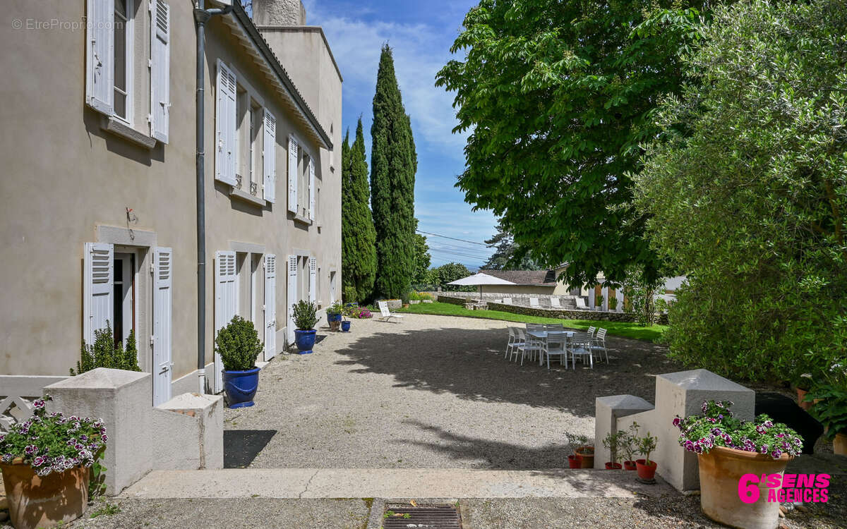 Maison à CHAPONOST