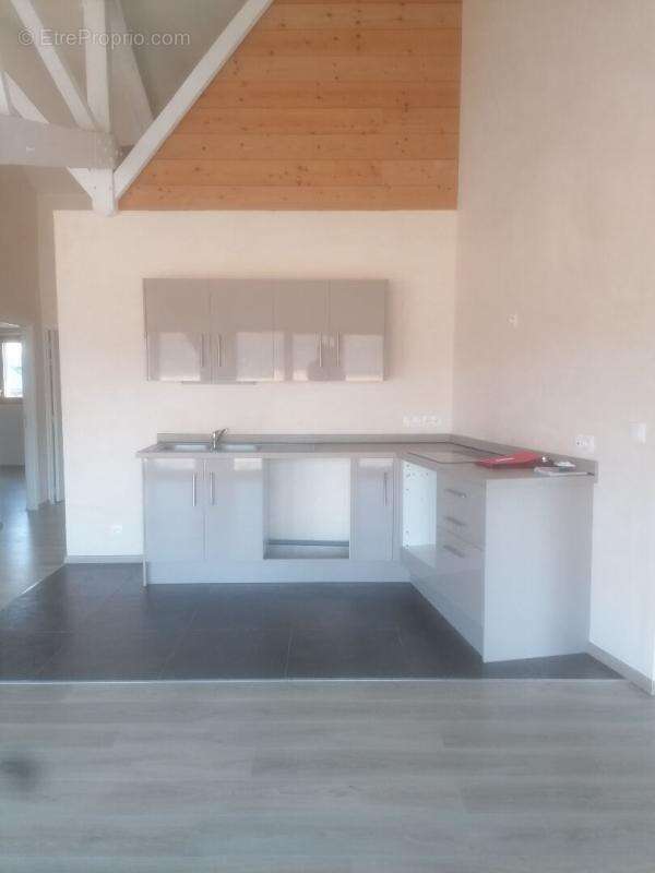 Appartement à GONNEVILLE-LA-MALLET