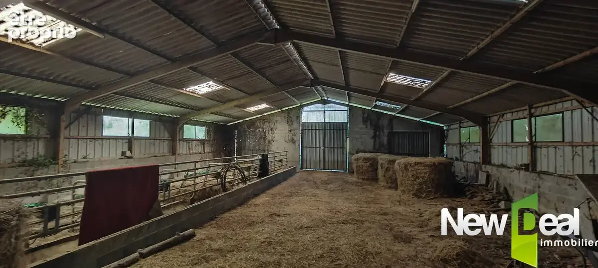EXCEPTIONNELLE Propriété Historique  - 230 m² + Dépendances - 8,5 ha - photo 8