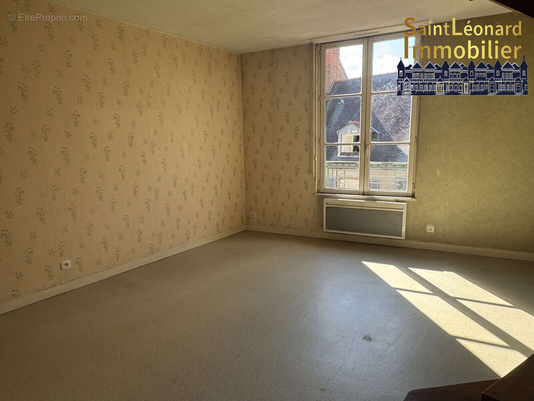 Appartement à FOUGERES