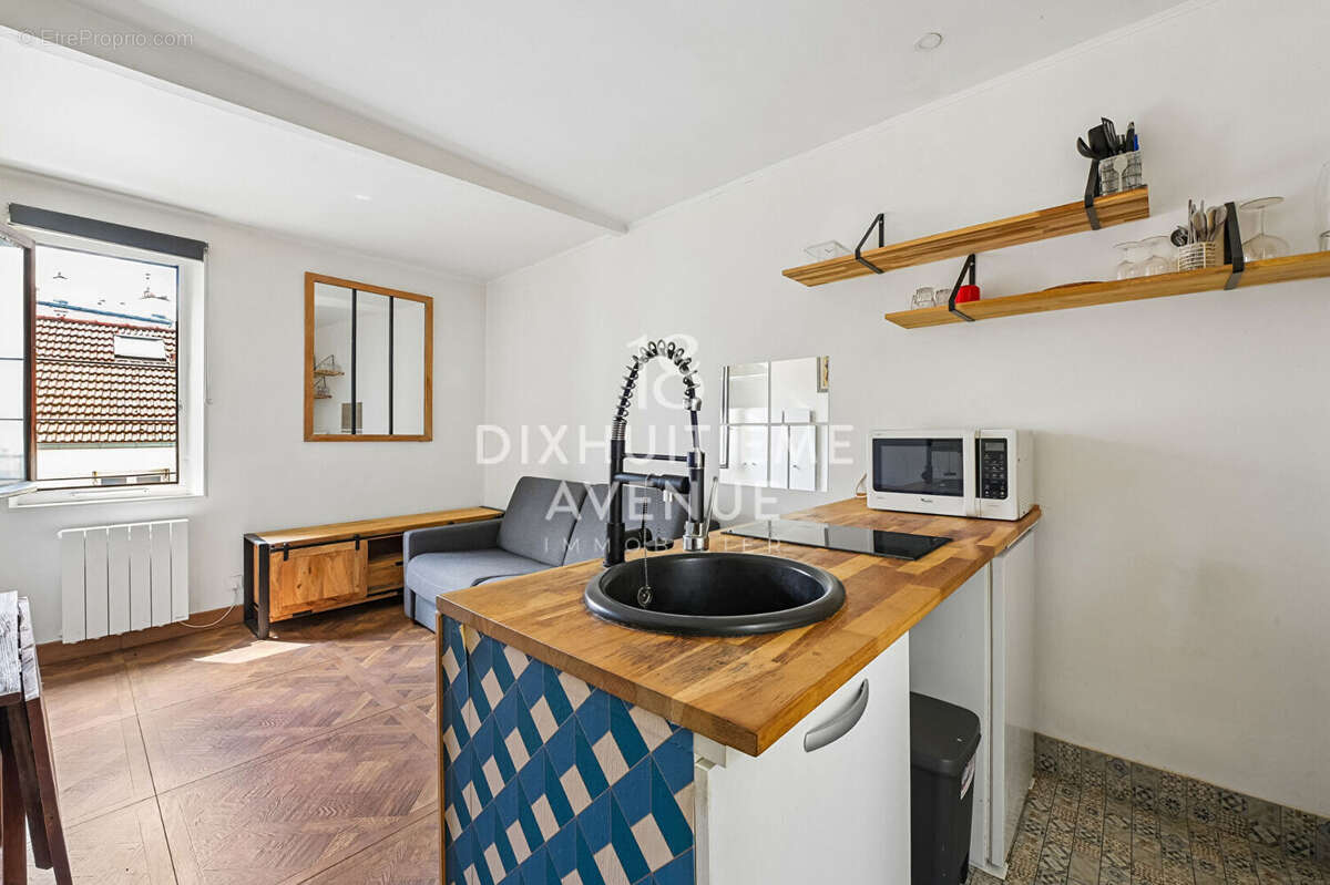 Appartement à PARIS-18E