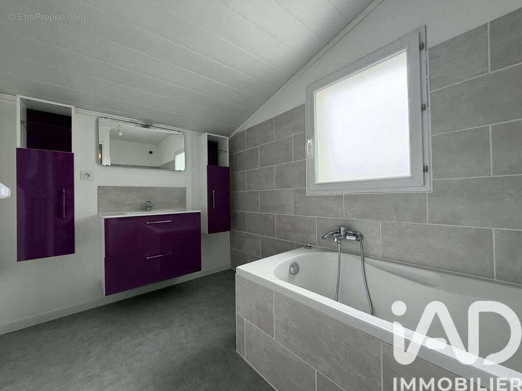 Photo 9 - Maison à NEUVILLE-SUR-AIN