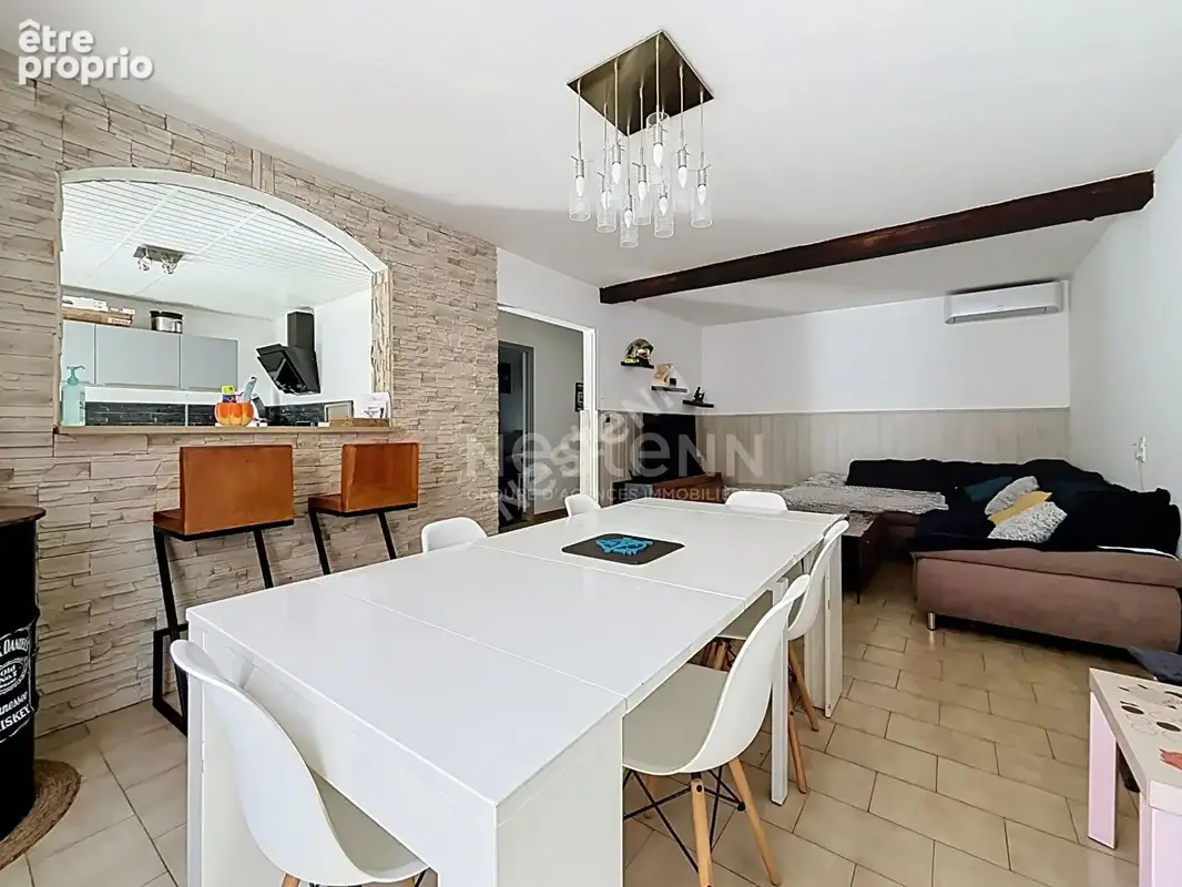 Aigues-mortes - appartement p4 avec grande cour - secteur gare - photo 3