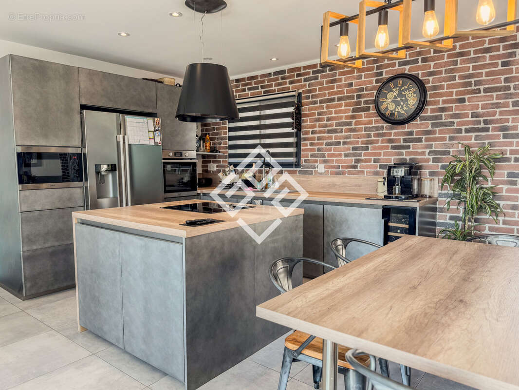 Maison à BIZE-MINERVOIS