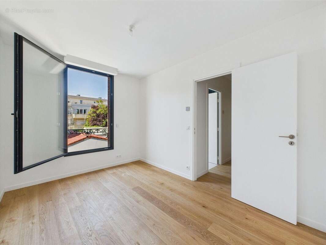 Maison à ASNIERES-SUR-SEINE