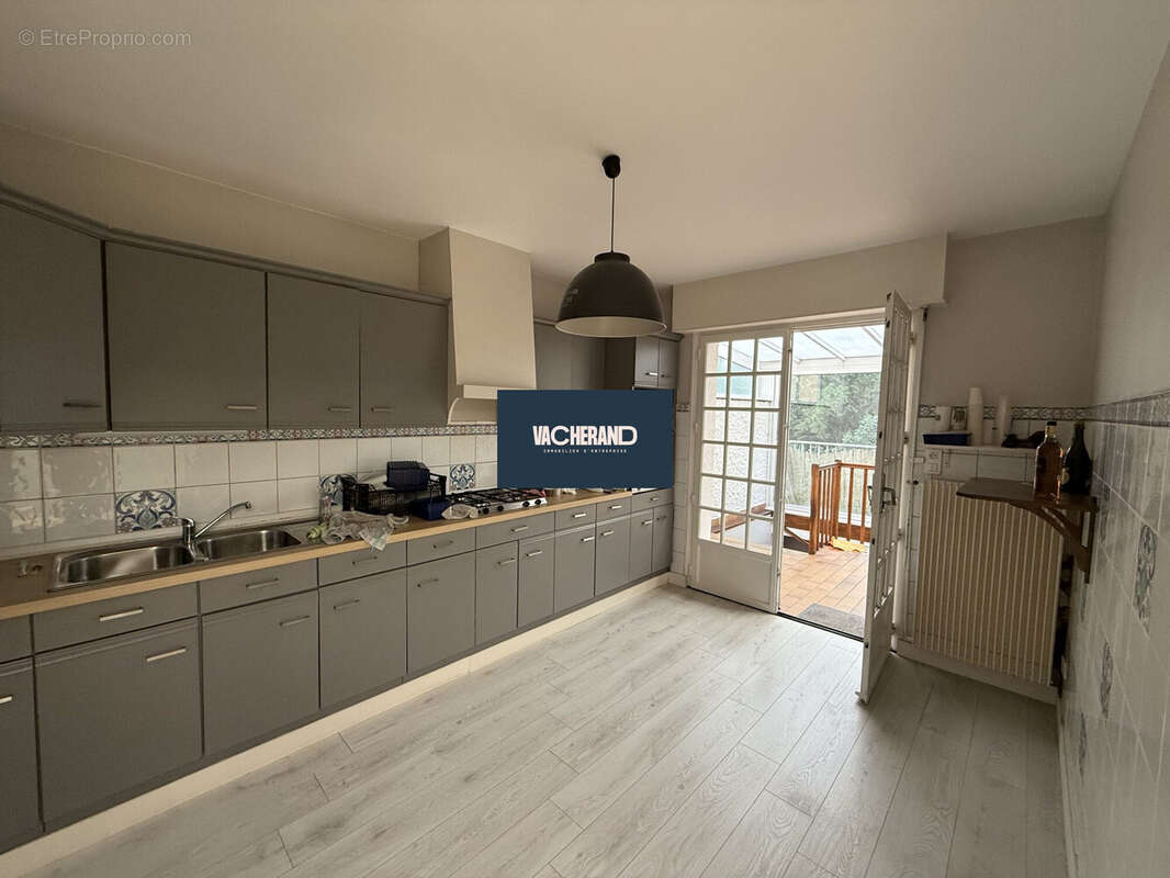 Commerce à SAINT-ANDRE-LEZ-LILLE