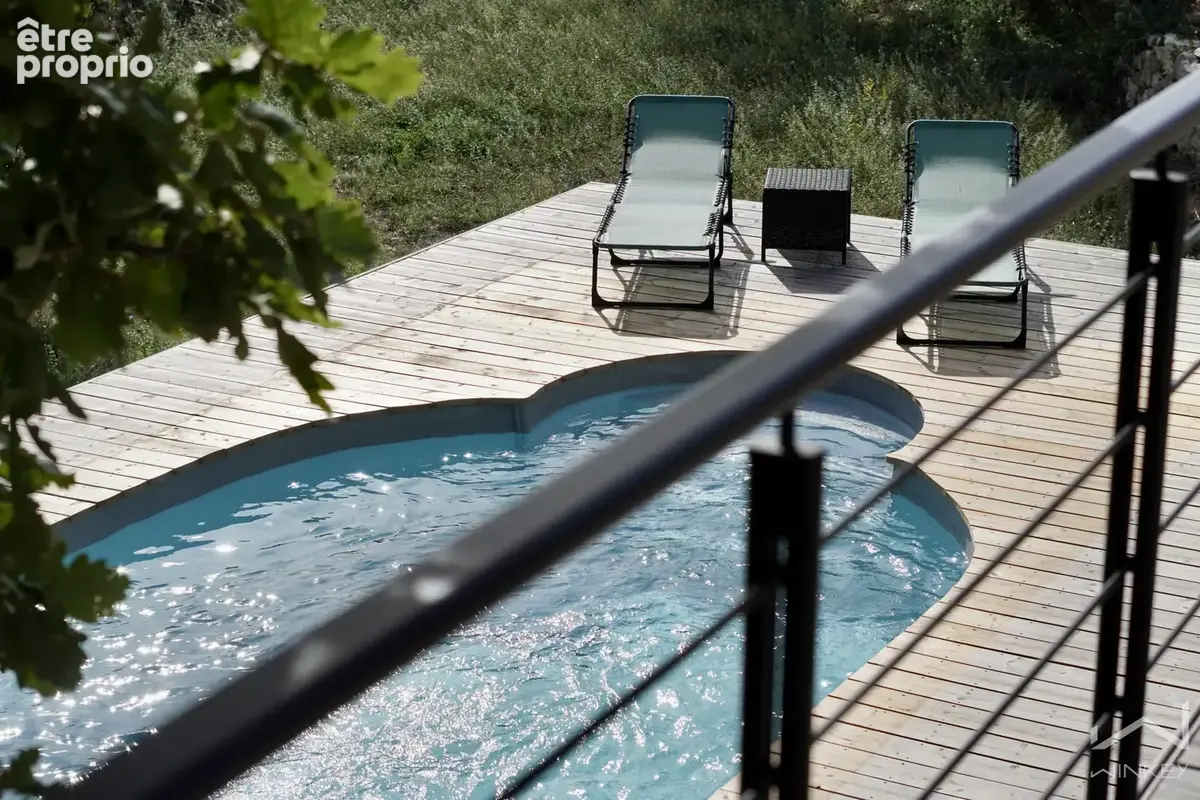 Le garn -  - maison plain pied - 108m2 -3 chambres -  807m2 de terrain - piscine - garage - photo 6