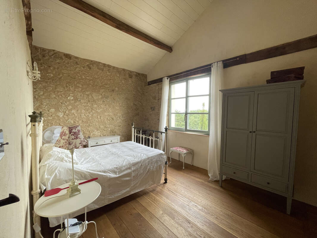 Maison Restaurée avec Goût, Gîte Indépendant, Piscine et Vue sur les Montagnes - photo 19