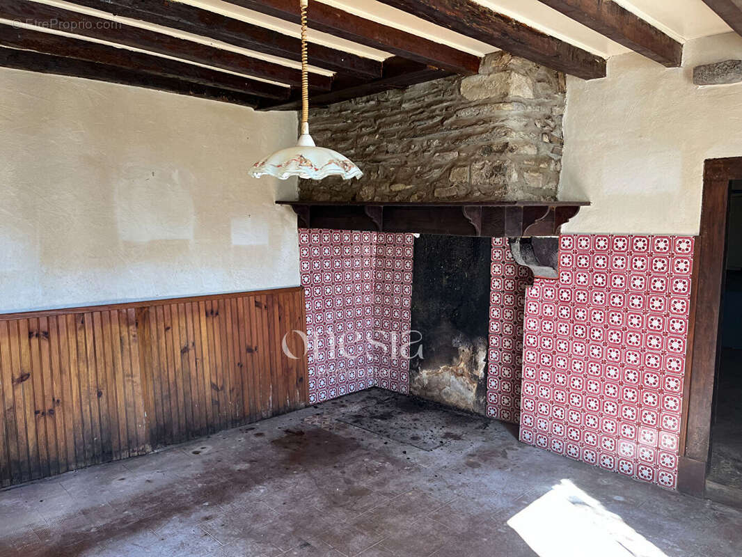 Maison à FEAS