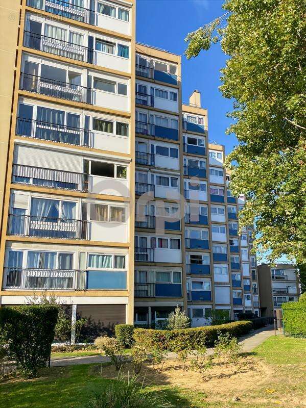 Appartement à LIVRY-GARGAN