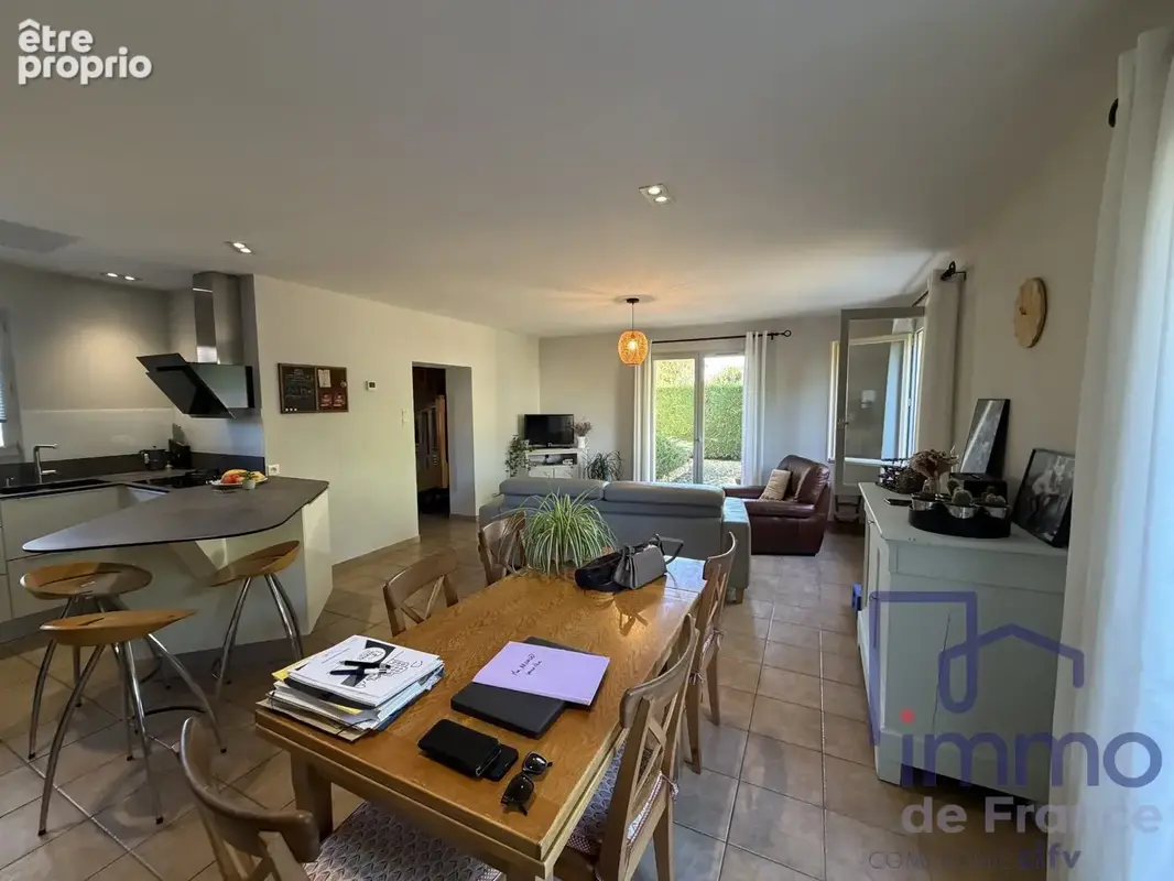 Maison 6 pièces 129 m² à vendre à Veauche (42340) - photo 4