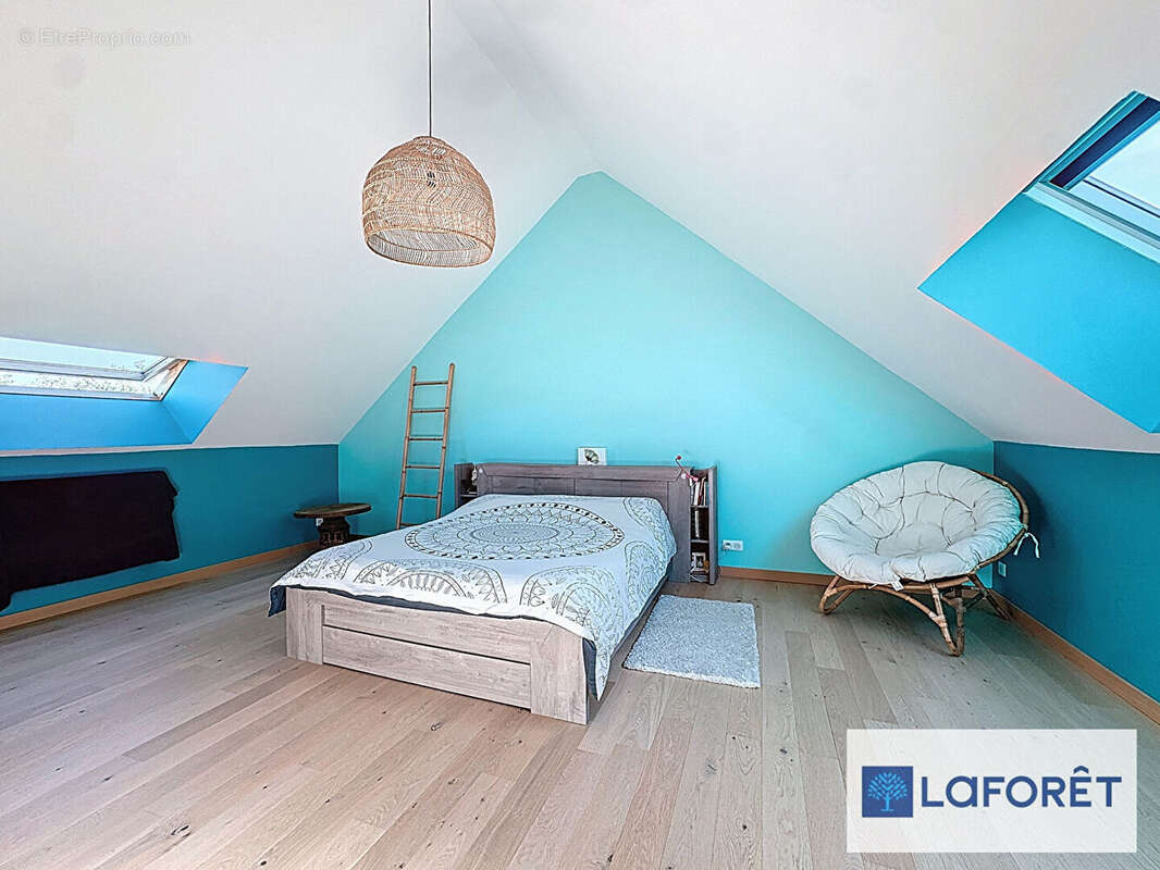 Maison à LES MESNULS