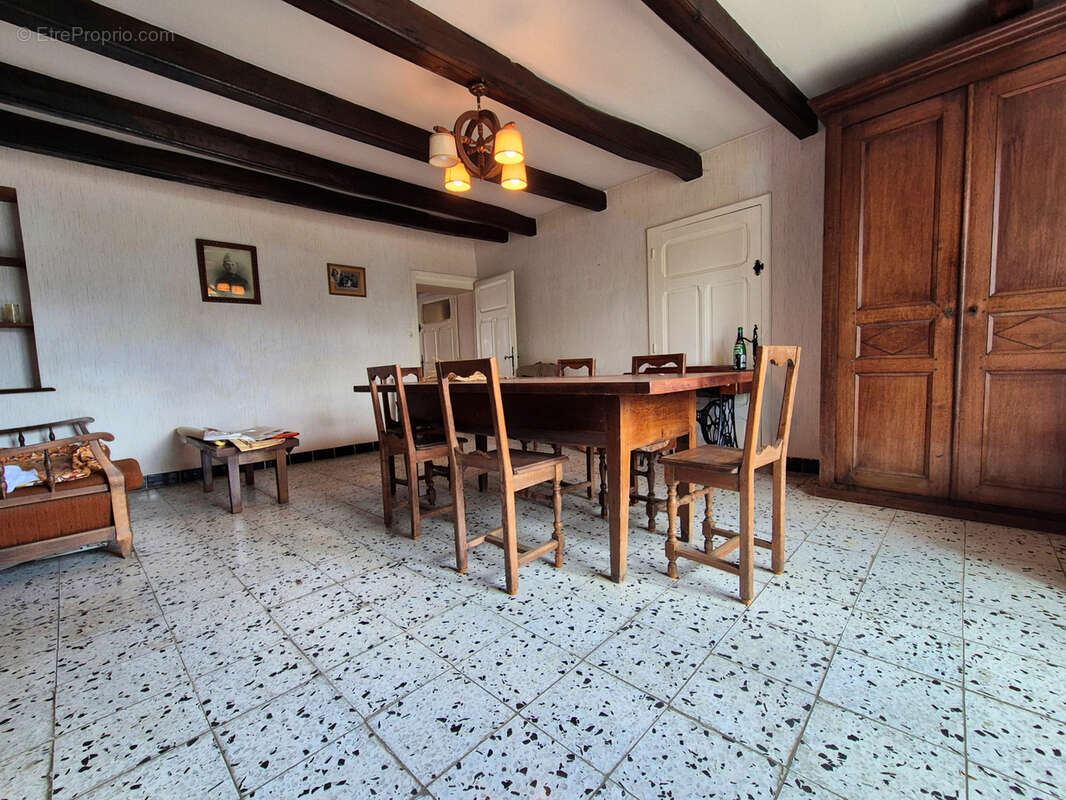 Maison à RIGNY-LA-SALLE