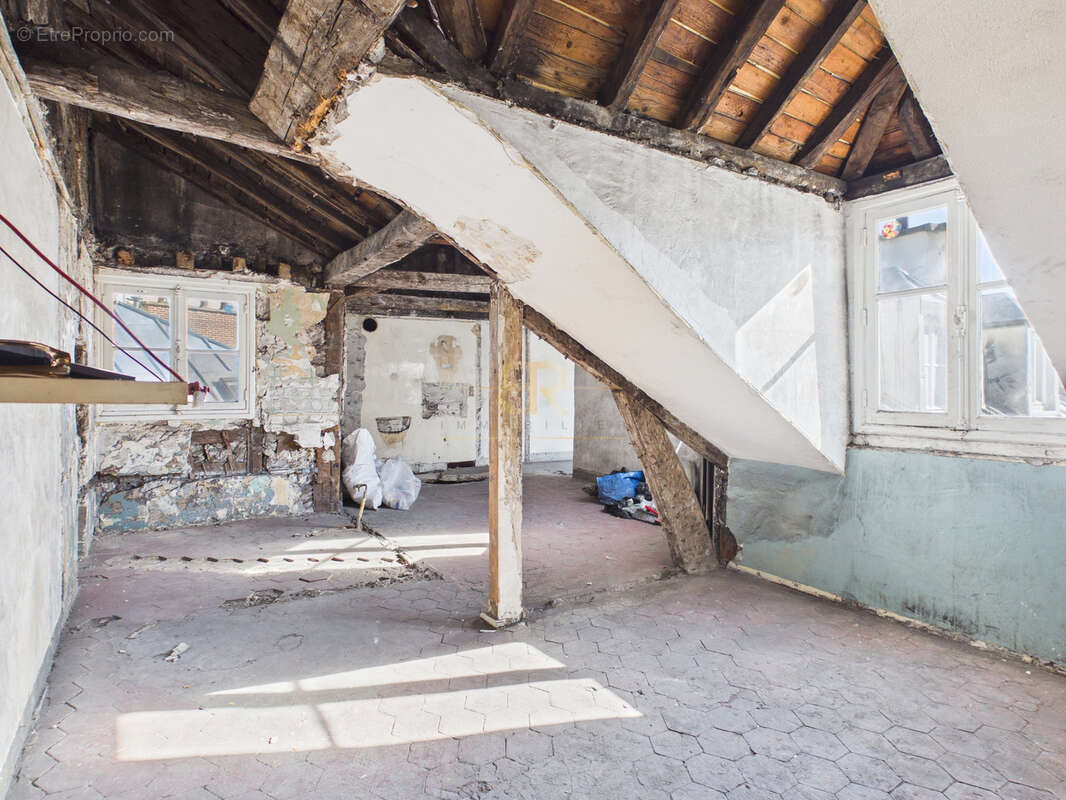 Appartement à PARIS-9E