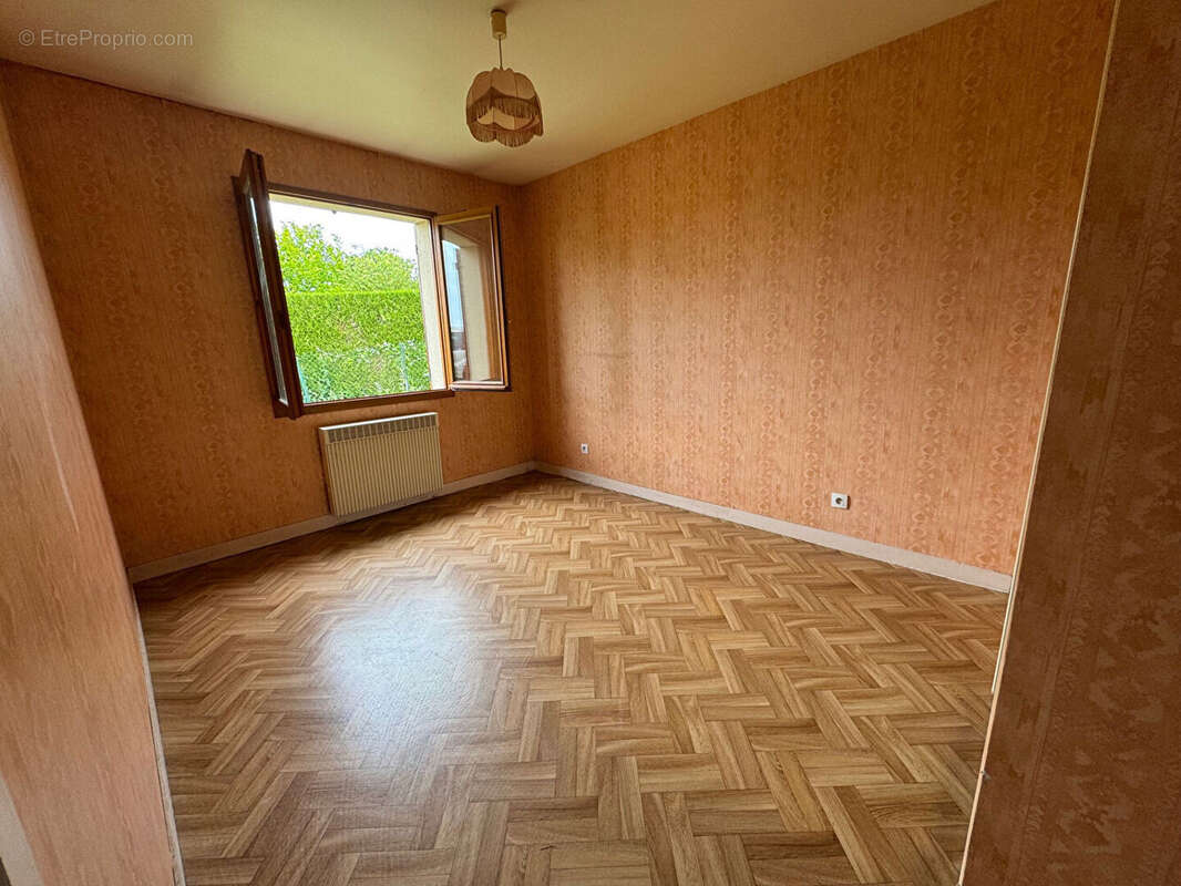 Maison à NEUILLY-EN-THELLE